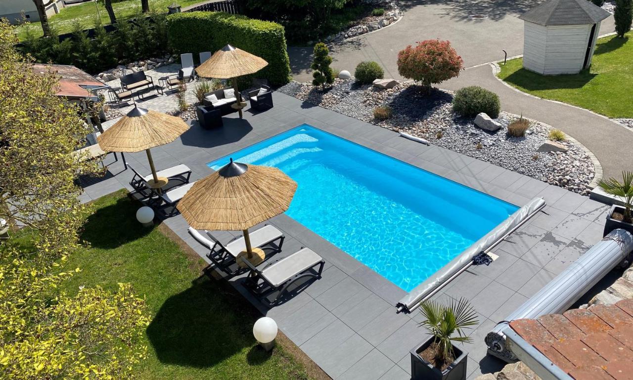 Aparthotel Les Rives Des Habsbourg Ensisheim Exterior foto